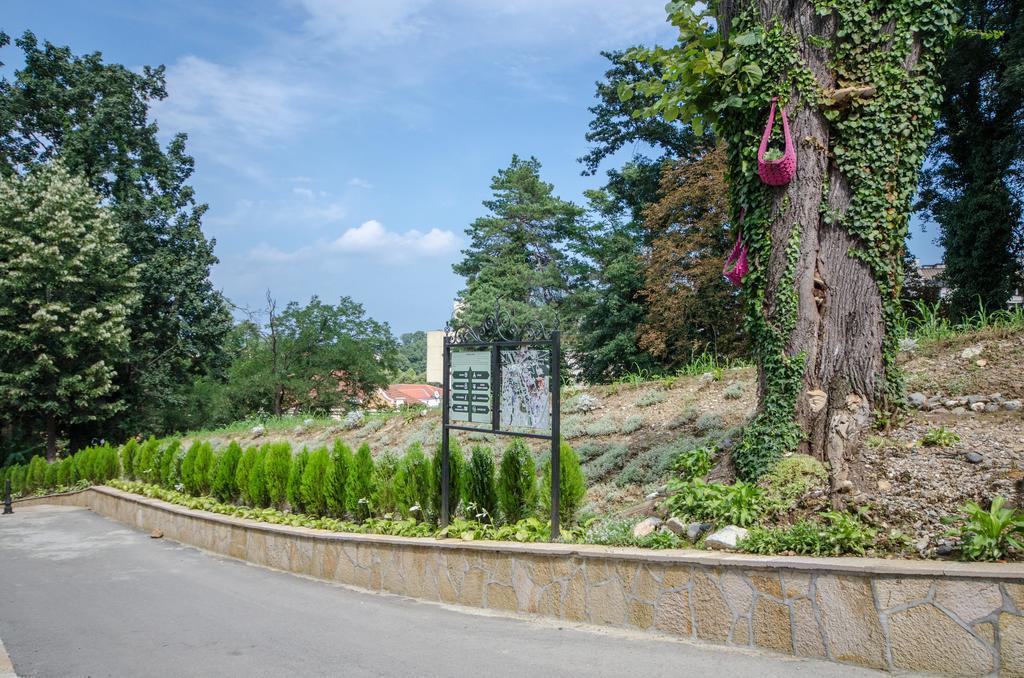 Apartments Biser วรินรัชกา บานยา ภายนอก รูปภาพ