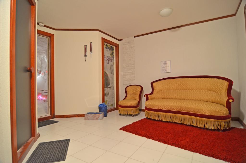 Apartments Biser วรินรัชกา บานยา ภายนอก รูปภาพ