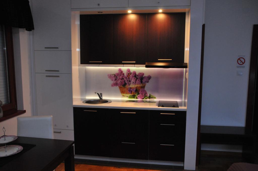 Apartments Biser วรินรัชกา บานยา ภายนอก รูปภาพ