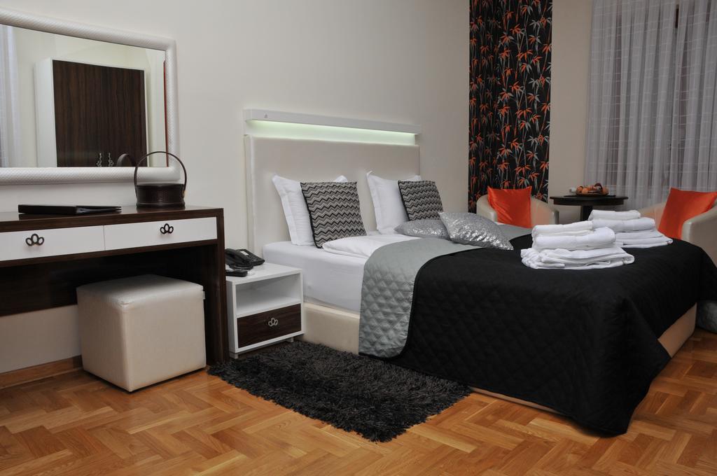 Apartments Biser วรินรัชกา บานยา ภายนอก รูปภาพ