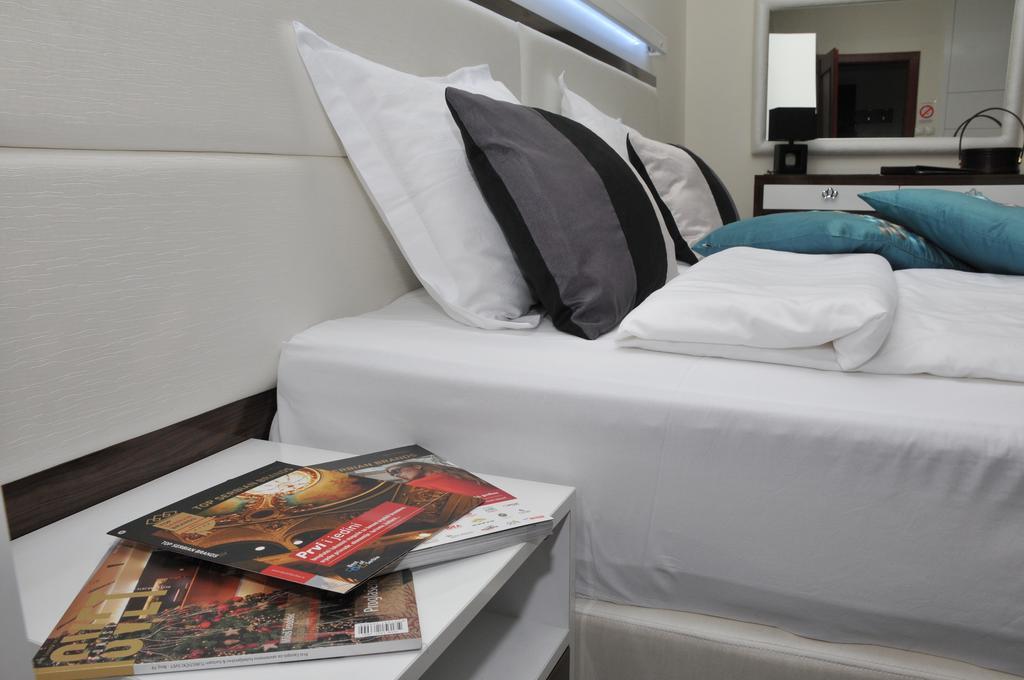 Apartments Biser วรินรัชกา บานยา ภายนอก รูปภาพ