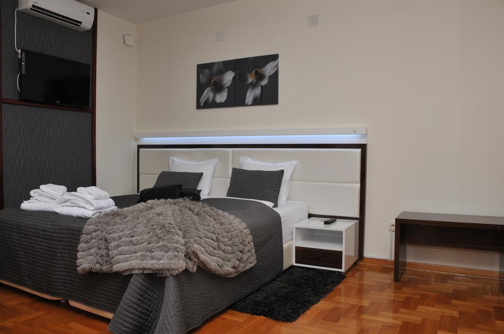 Apartments Biser วรินรัชกา บานยา ภายนอก รูปภาพ