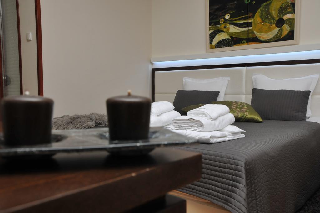 Apartments Biser วรินรัชกา บานยา ภายนอก รูปภาพ